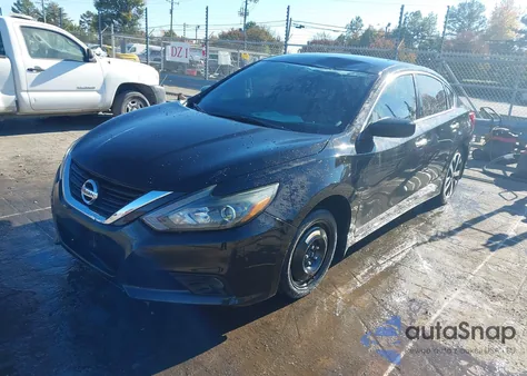 2018 Nissan Altima 2.5 Sr z USA, uszkodzony, nr VIN 1N4AL3AP0JC135767